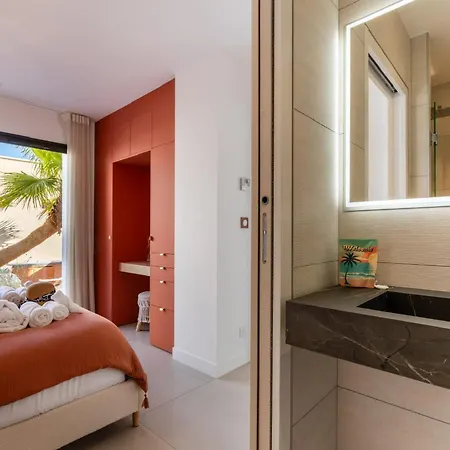 La Dolce 5 Etoiles, Piscine Privee Chauffee, 700 M De La Villa