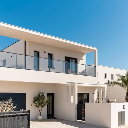 La Dolce 5 Etoiles, Piscine Privee Chauffee, 700 M De La Villa
